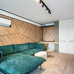 Διαμέρισμα Classy Sassy - Elegant Escape In Timpuri Noi *
