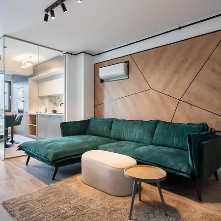 Classy Sassy - Elegant Escape In Timpuri Noi * Bucharest