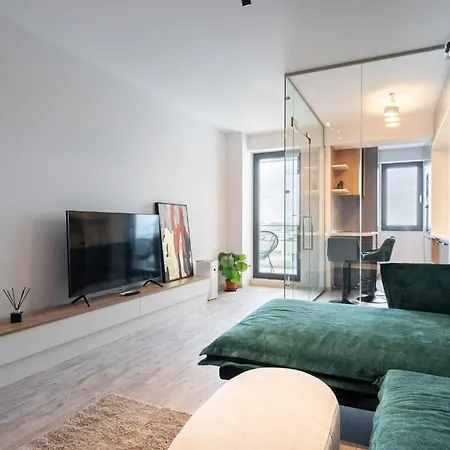 Classy Sassy - Elegant Escape In Timpuri Noi Апартаменты Бухарест