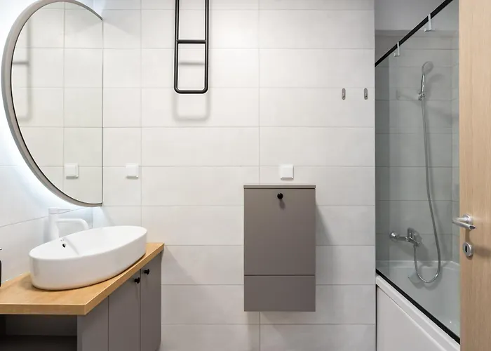 Classy Sassy - Elegant Escape In Timpuri Noi Bukarest