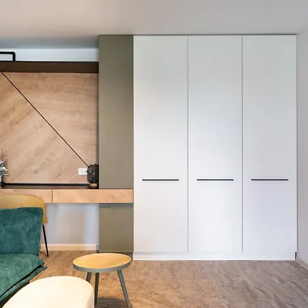 Classy Sassy - Elegant Escape In Timpuri Noi Apartment *