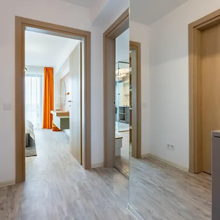 Classy Sassy - Elegant Escape In Timpuri Noi Apartment *