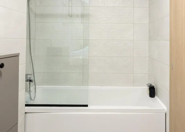 דירה Classy Sassy - Elegant Escape In Timpuri Noi *