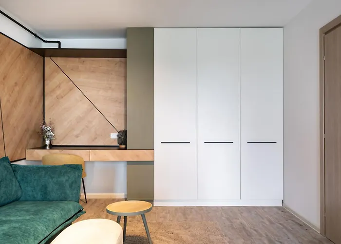 Classy Sassy - Elegant Escape In Timpuri Noi アパート *